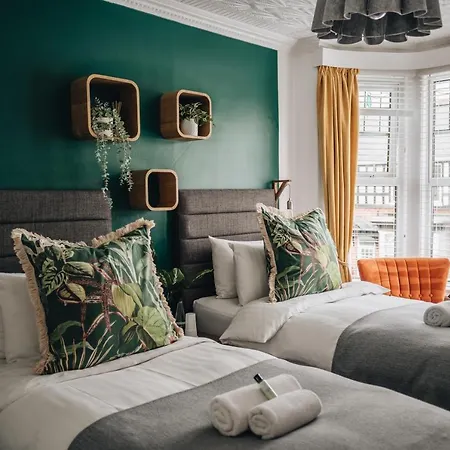 Cloves Boutique Bed & Breakfast-3